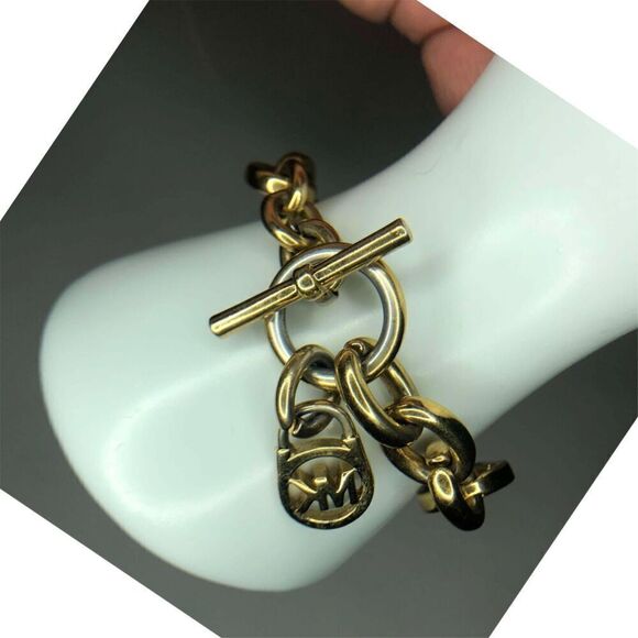 1100 Michael Kors gold tone toggle MK link Bracelet 8.5" *read - Picture 1 of 3